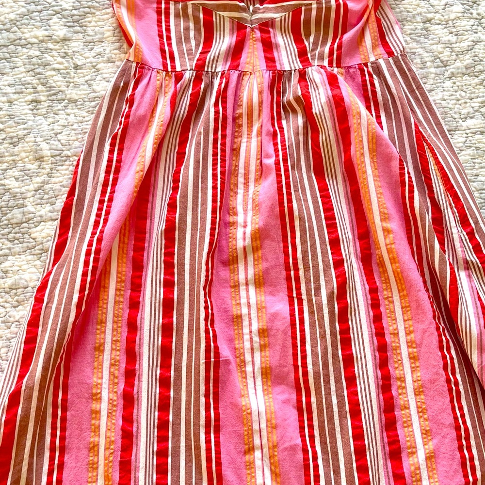 Loft sundress - cross back, light fabric perfect for the summer!